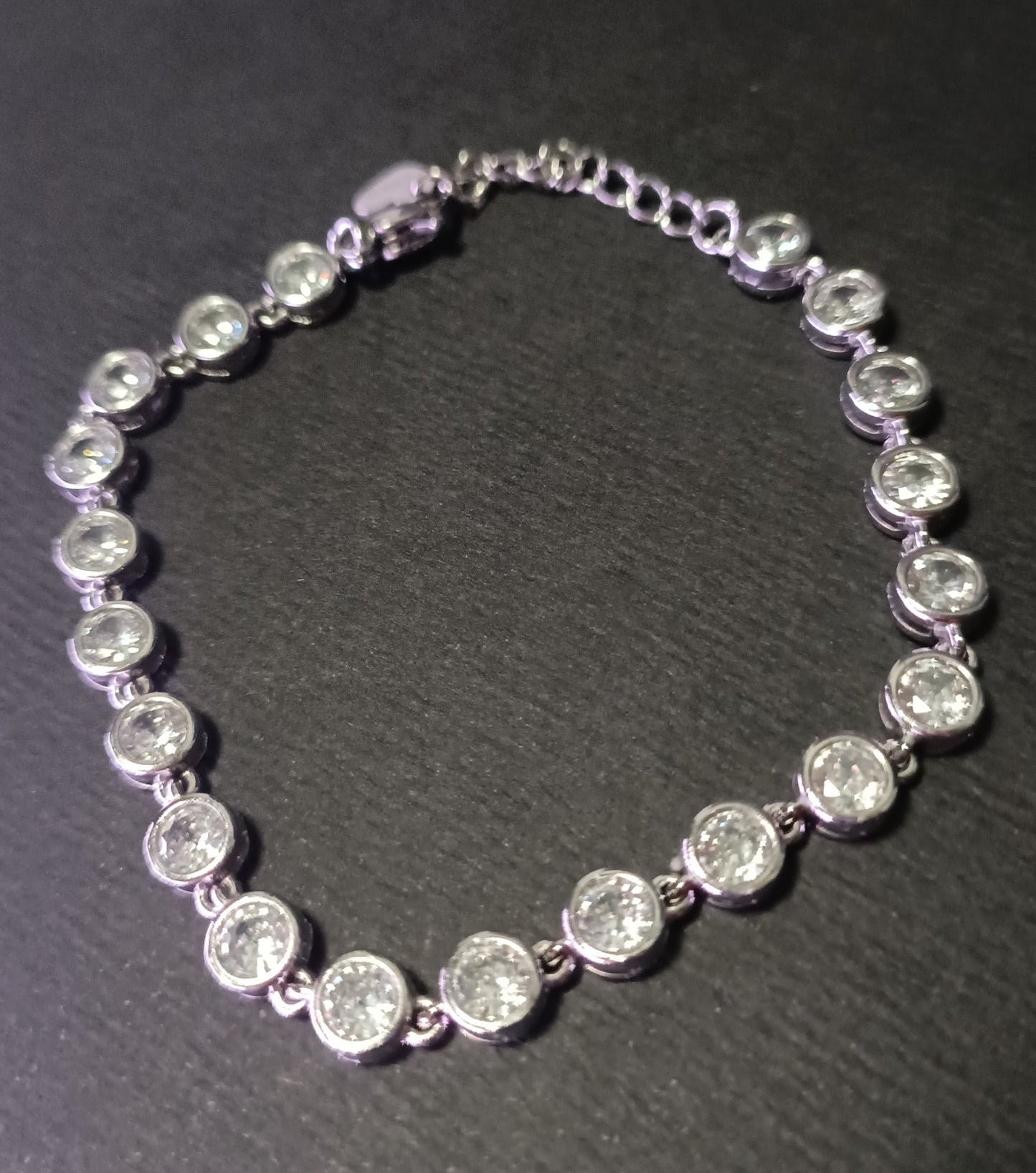 Bracciale - Eyes on Me – Finitura Silver con Pietre lucenti