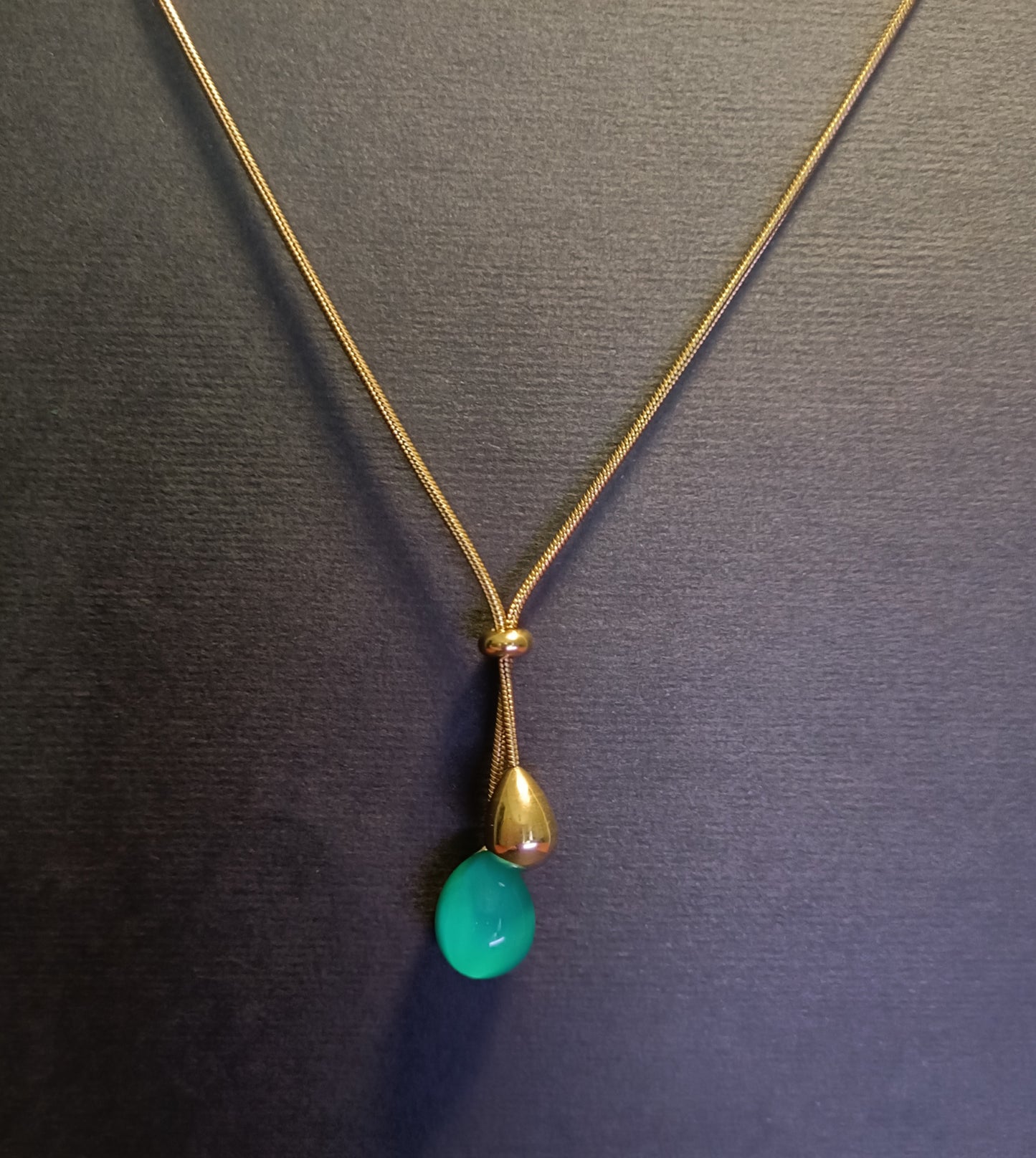 Collana Pendente - Venom Kiss - Finitura Gold - Pietra Verde