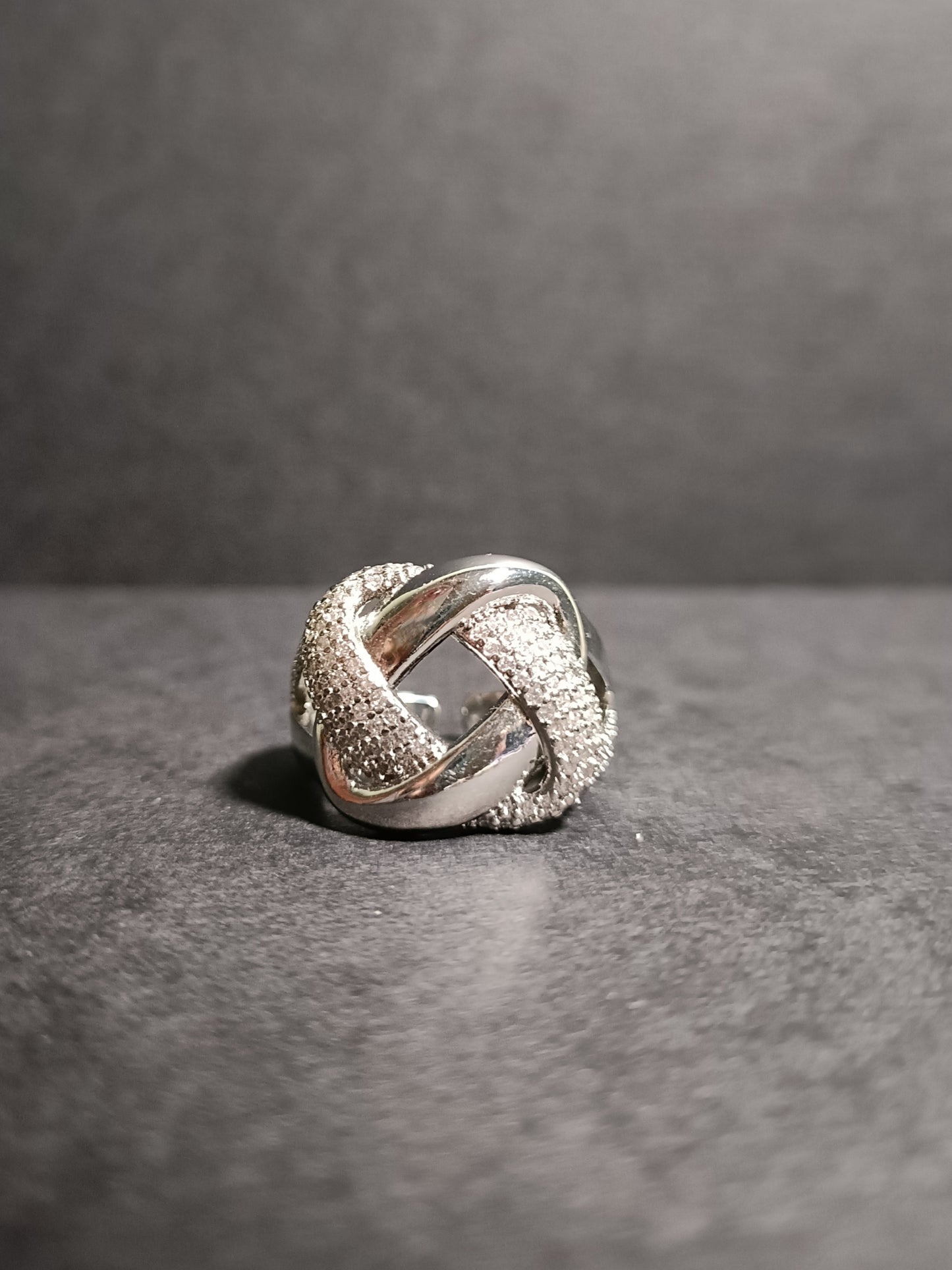 Anello - Knot My Type - Finitura Silver - Pavé di Pietre luminose